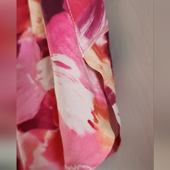 Athleta Run With It Pink Watercolor Floral Athletic Running Shorts - Picture 3 of 11